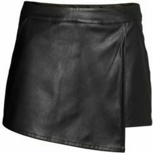 Faux leather Skirt/Shorts